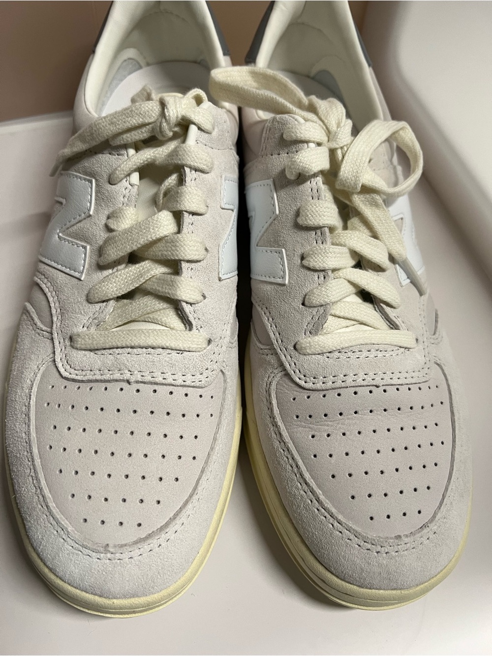 New Balance T500 Grey Low-Top Sneakers - Picture 8 of 15